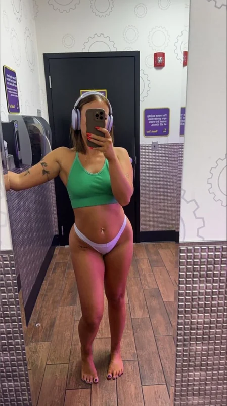 girlyygirlxx OnlyFans creator with a juicy personality