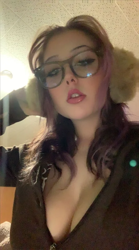 Nikita OnlyFans profile with engaging content