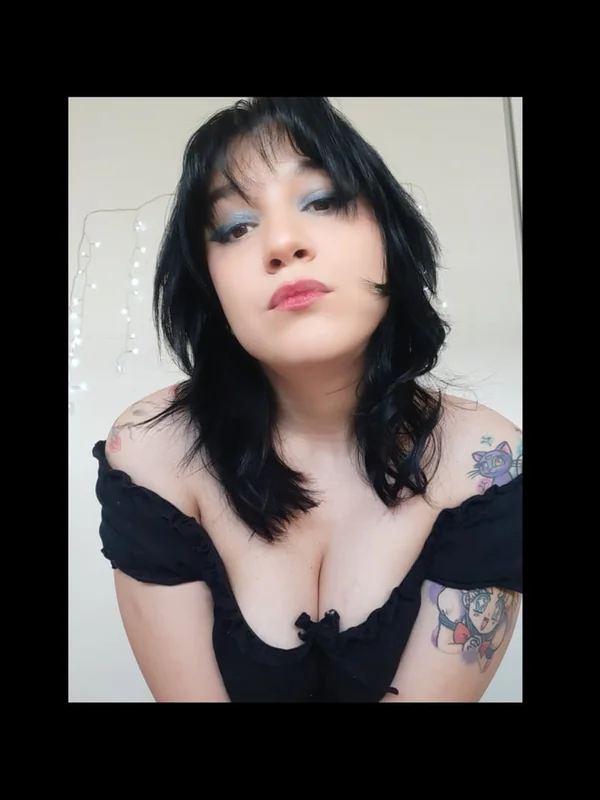 Glitter Gigi OnlyFans erotic content