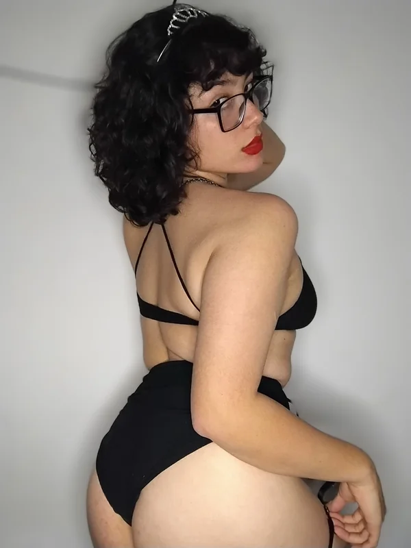 Goddess Liv OnlyFans Dominatrix