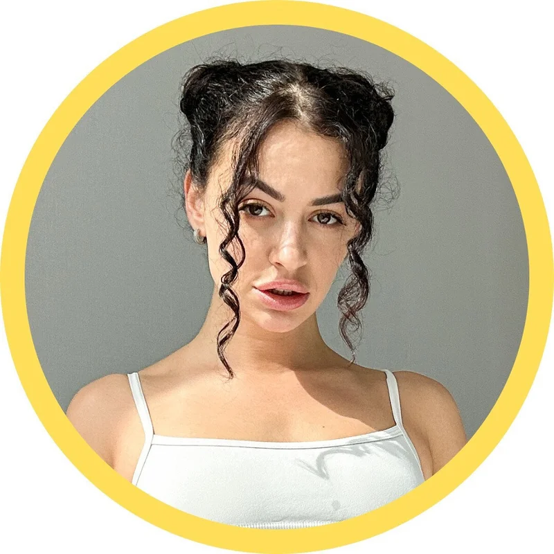 Kira OnlyFans creator sharing fun content