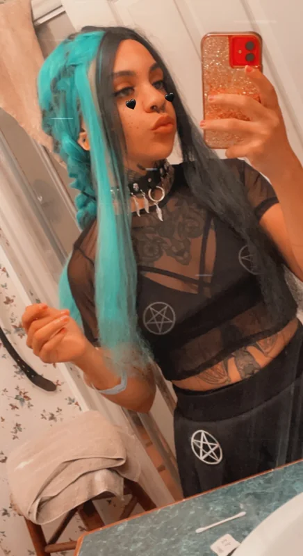 Goth-Mommy OnlyFans creator with exclusive content