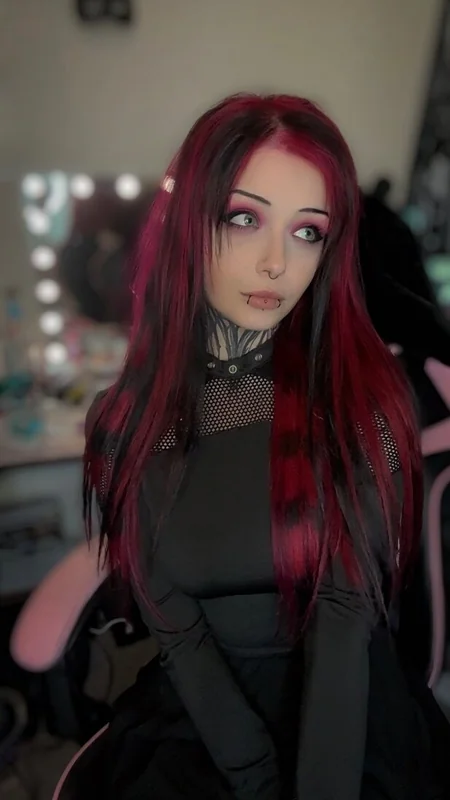 Gothicbrat333 OnlyFans free account with XXX content