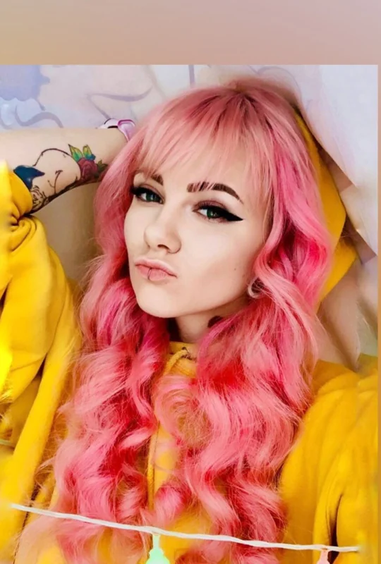 Greenie Rose OnlyFans cute face