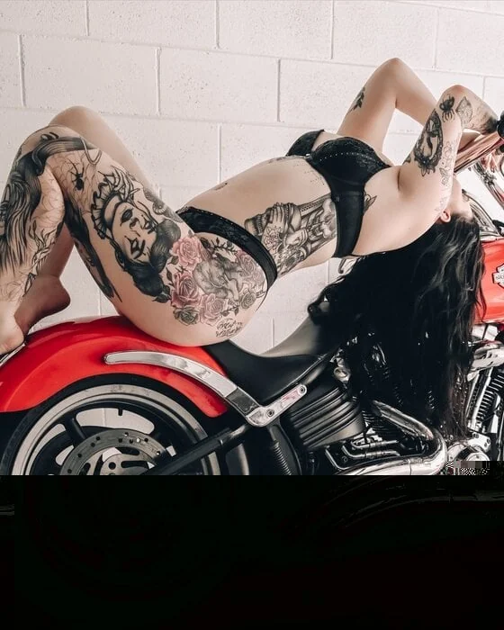 Grungemummy OnlyFans Creator with unique content