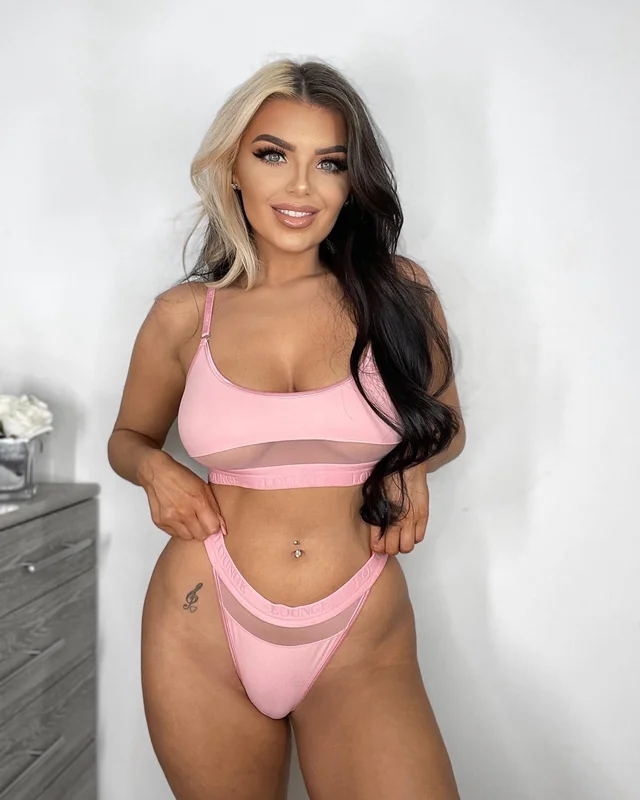 Gxmmaclvgq OnlyFans creator with captivating content