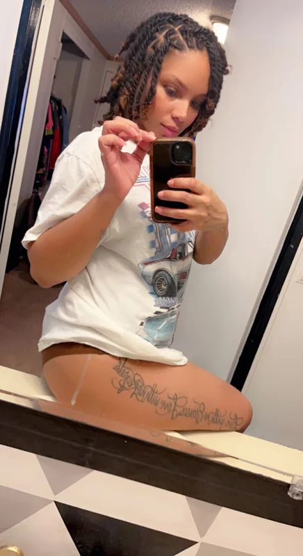 Gypsy Queen 2.0 OnlyFans tattooed creator