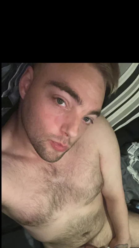 Hairyhotstud22 OnlyFans Bi TOP creator