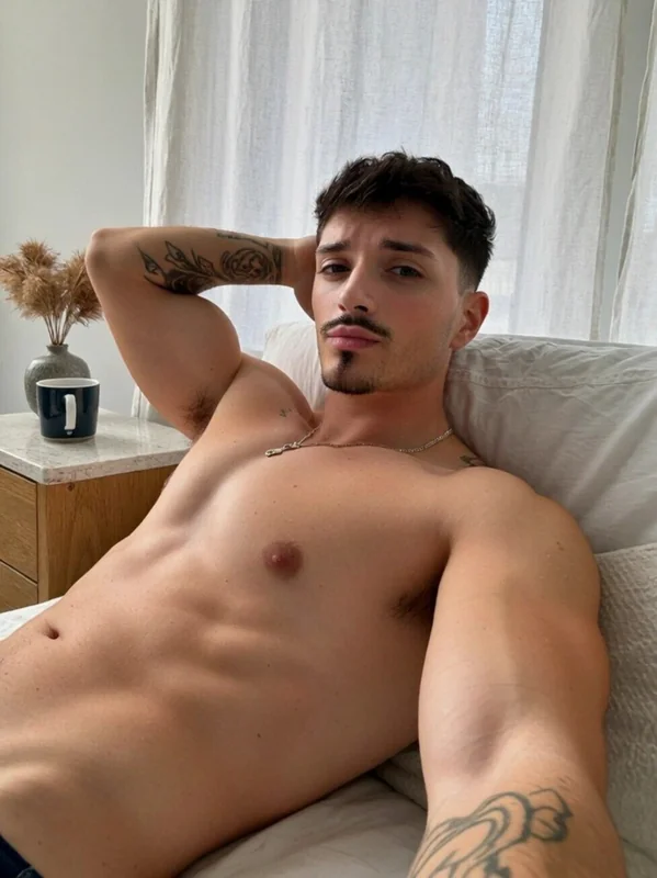 Salva Lopez OnlyFans male model with engaging content