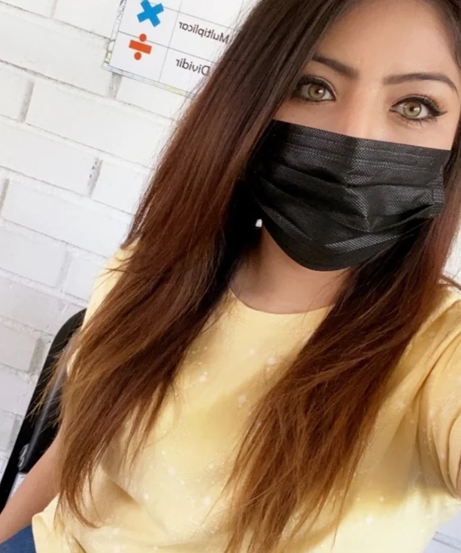 Novata OnlyFans brunette creator