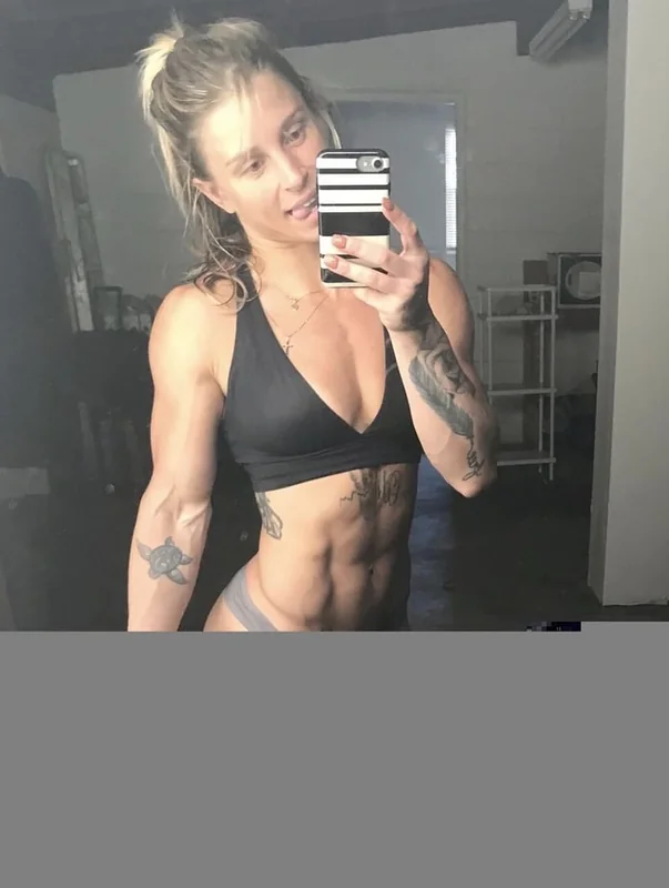 Hannahgoldy OnlyFans creator with engaging content