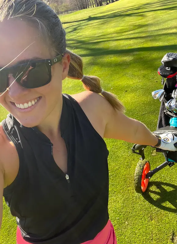 Hanna Ray Golfs OnlyFans Brunette Golf Girl