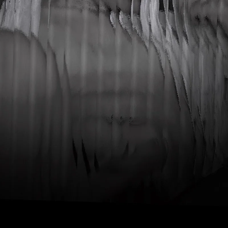 Min OnlyFans creator with captivating photo art