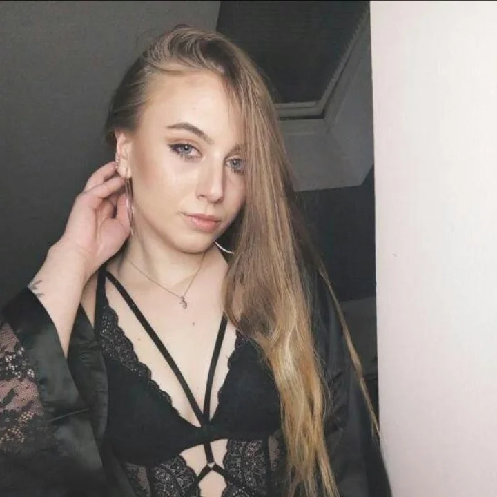 ʀᴇᴇ ᴘʀᴏɪʟᴇ OnlyFans profile picture - playful water nymph