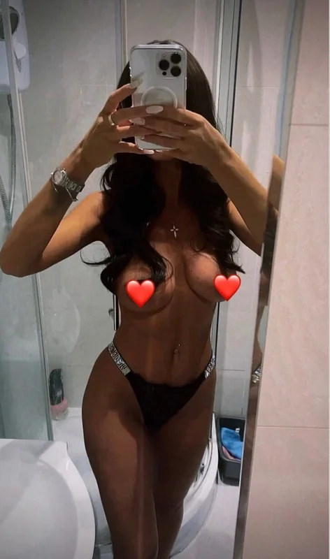 Hotangelll♥️ OnlyFans creator offering exclusive content.