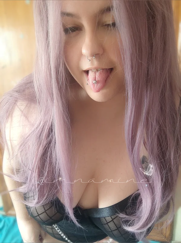 Imnamine OnlyFans creator from Spain