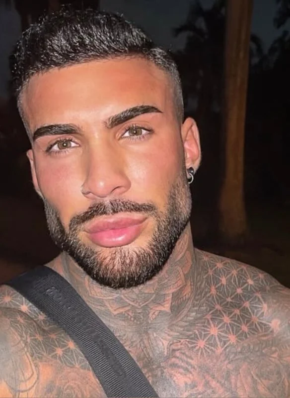 Imanol Brown OnlyFans VIP creator with 9 inches