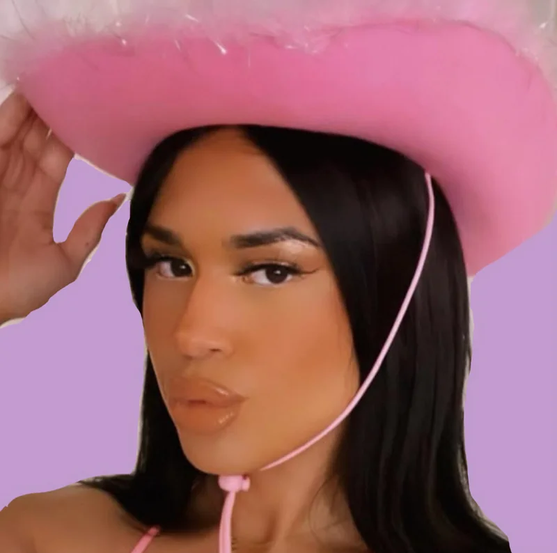 S A R E N A OnlyFans Creator