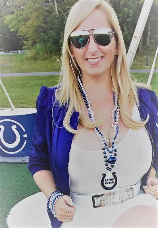 indyhw OnlyFans creator offering flirty content