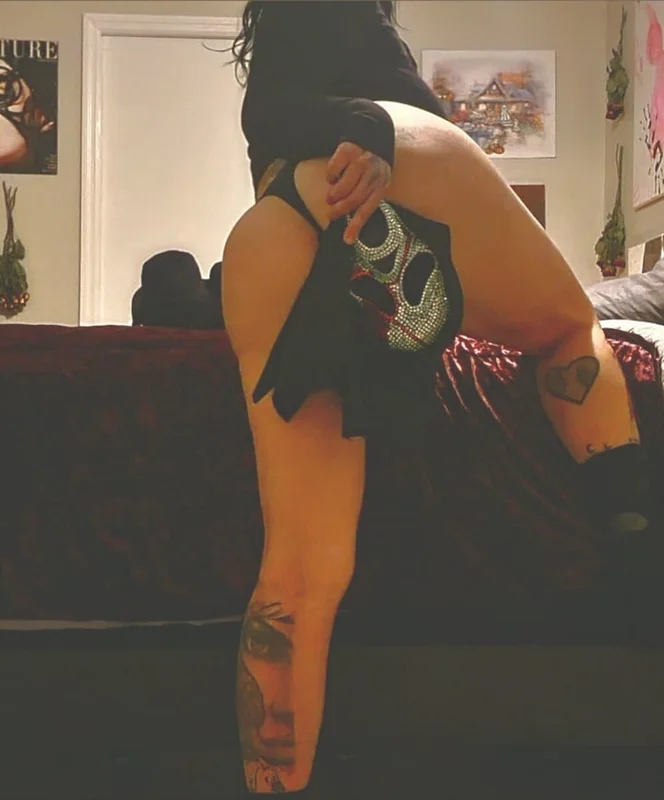 Lilith OnlyFans creator with natural curves