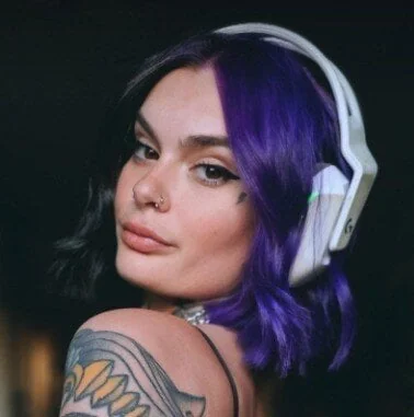Kitten VIP! OnlyFans tattooed gamer girlfriend