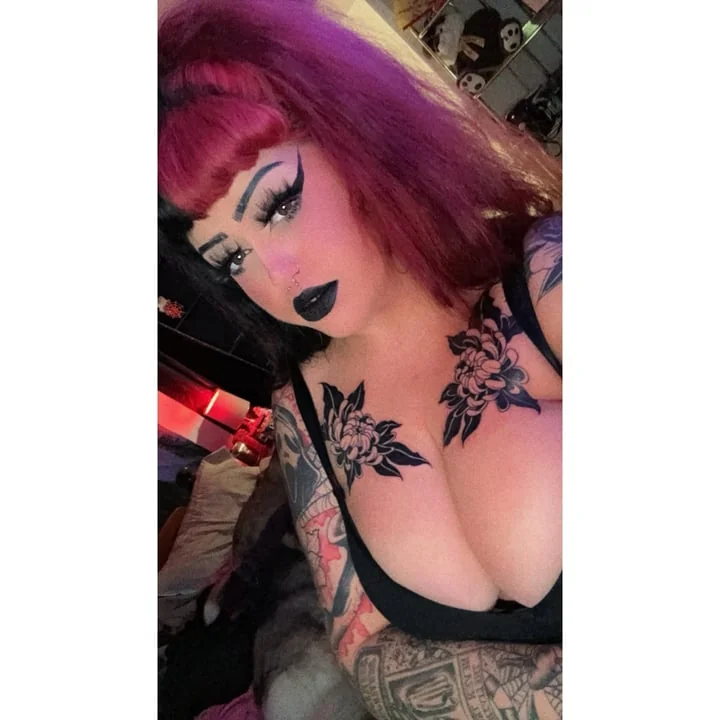 Innocentpleasuresx OnlyFans Curvy Creator