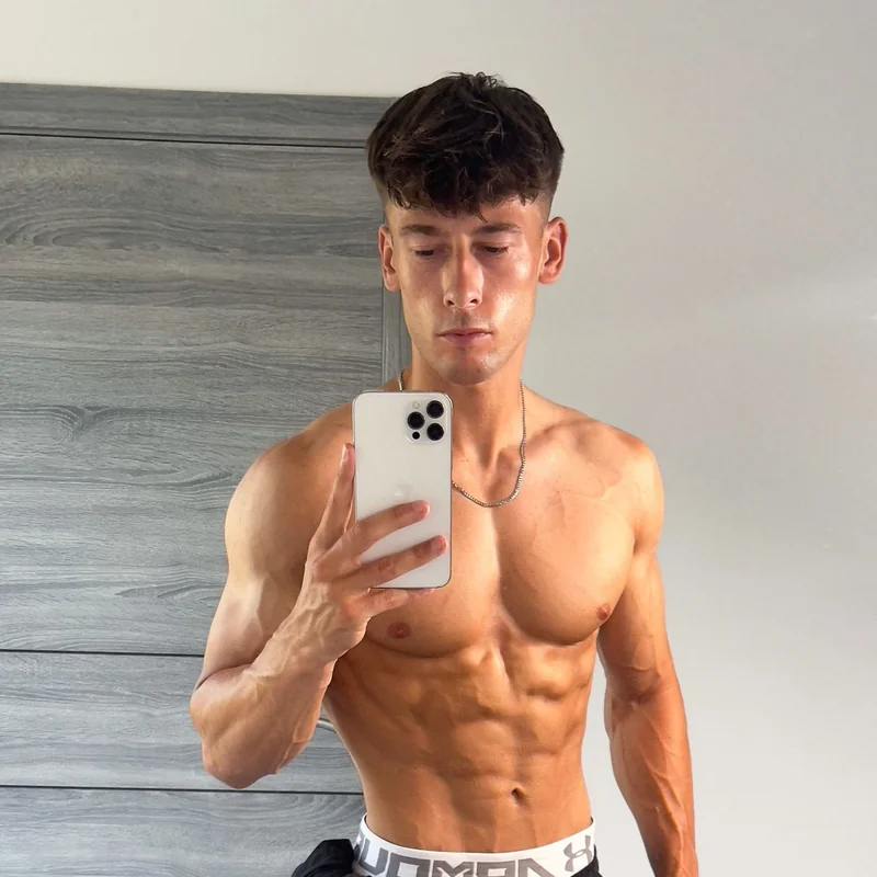 Irish-X OnlyFans creator with playful energy