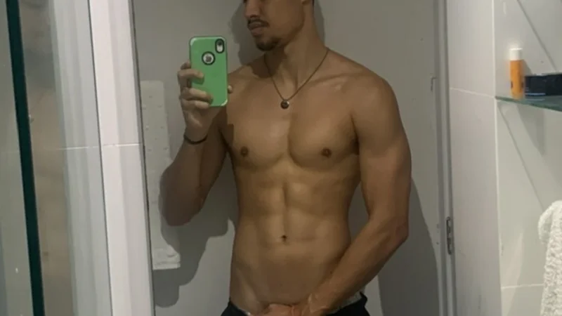 Jacob Fox OnlyFans athletic male creator