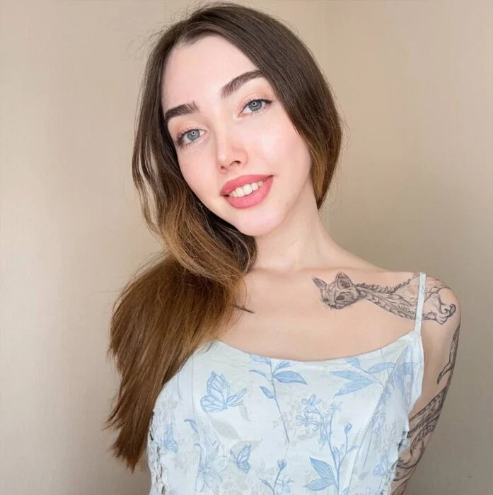 Ivy Baby OnlyFans creator with artistic aesthetic