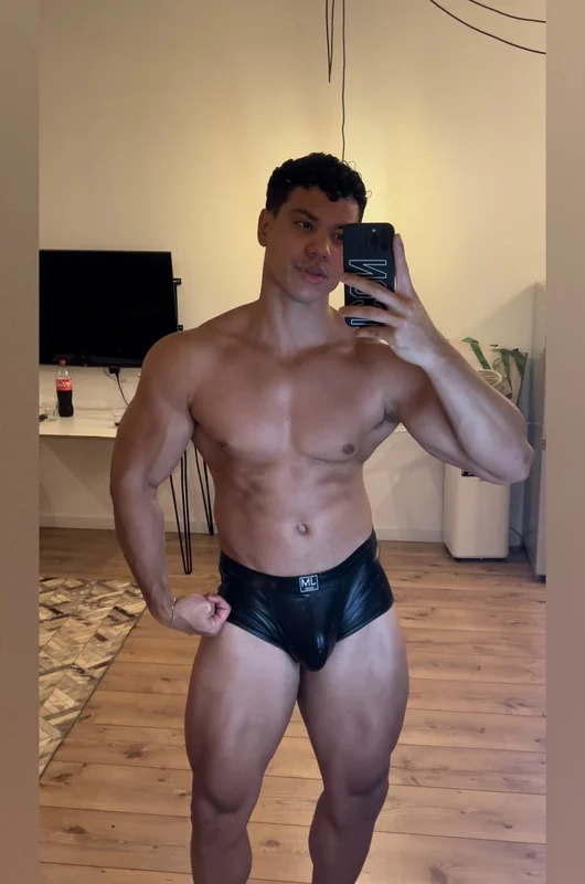 Jacobwolft OnlyFans travel adventure creator