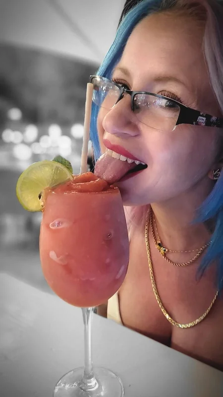 Jadebenidorm1 OnlyFans profile with a naughty side.