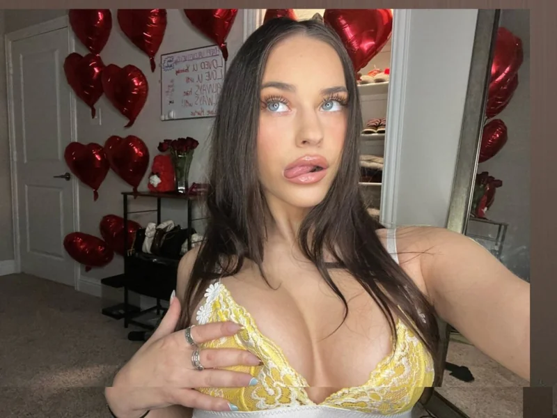 Jade on OnlyFans traveler and friendly creator