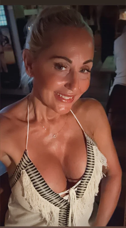 Jan Burton OnlyFans creator with exclusive content