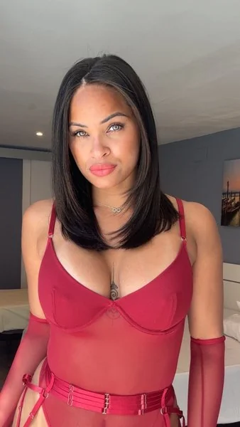 jasminepeterson OnlyFans creator with fun energy
