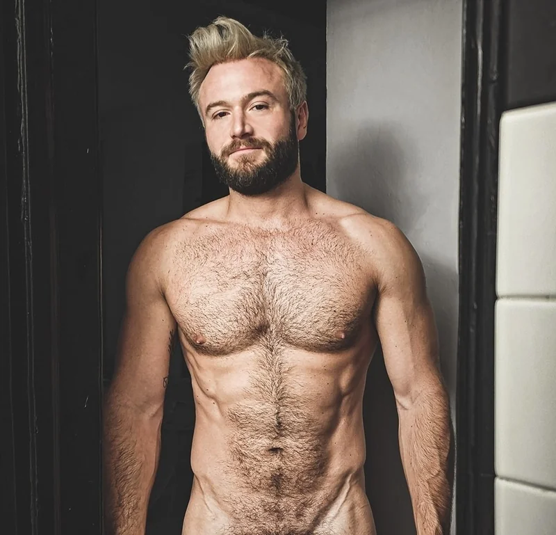 Jay Britt OnlyFans gay streamer from the UK
