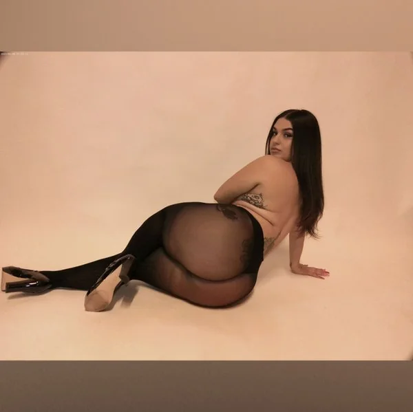 jettsojuicy OnlyFans big tits