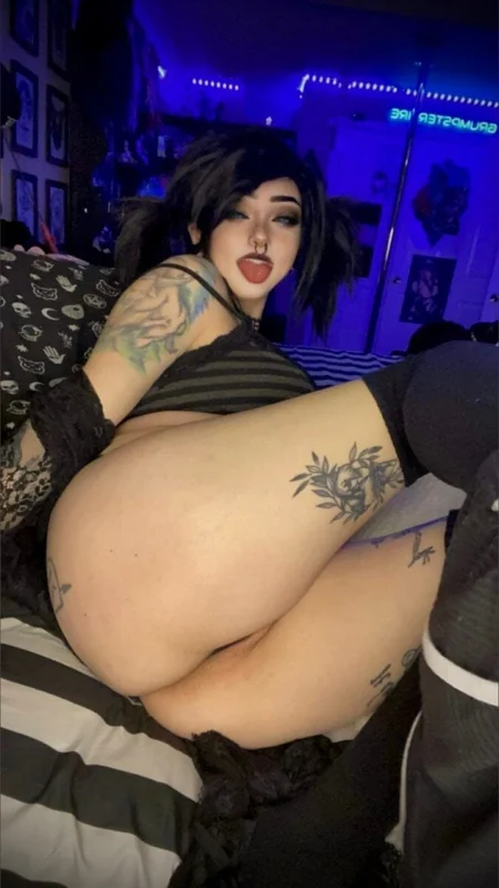 Jinxeddisaster OnlyFans Curvy Tattooed Creator
