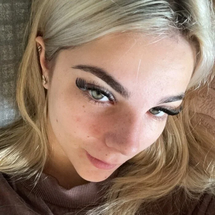 Jade OnlyFans creator with exclusive content