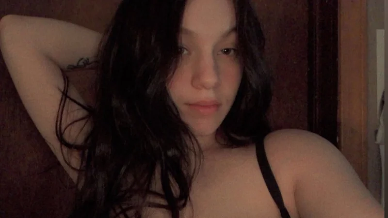 Jocelyn Sweeny OnlyFans profile with engaging content