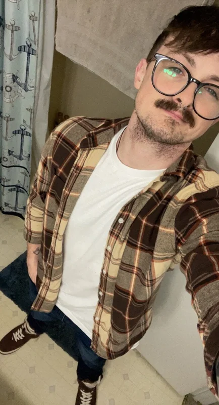 Johngauder OnlyFans profile with engaging content.