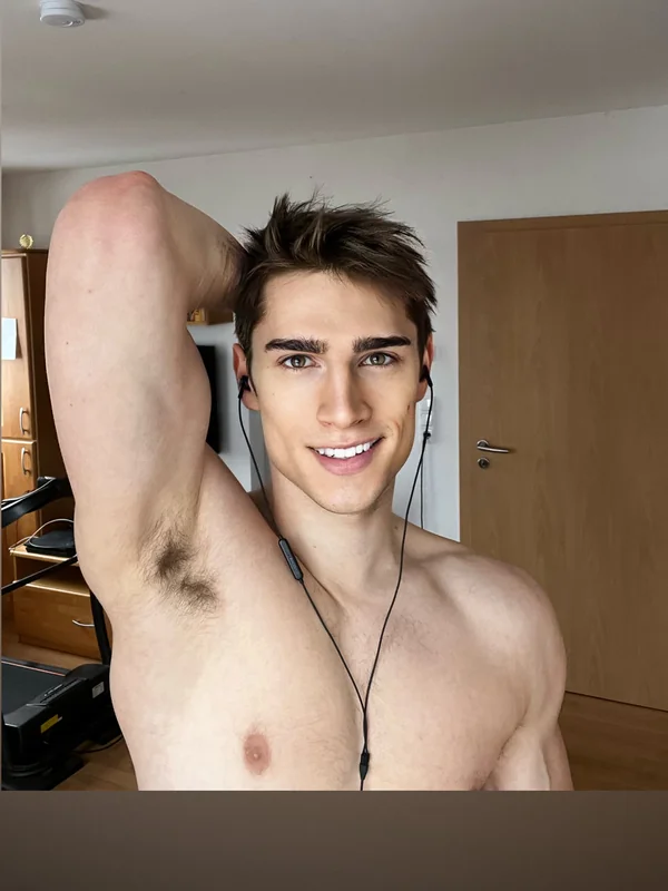 Jonas Heim OnlyFans playful creator