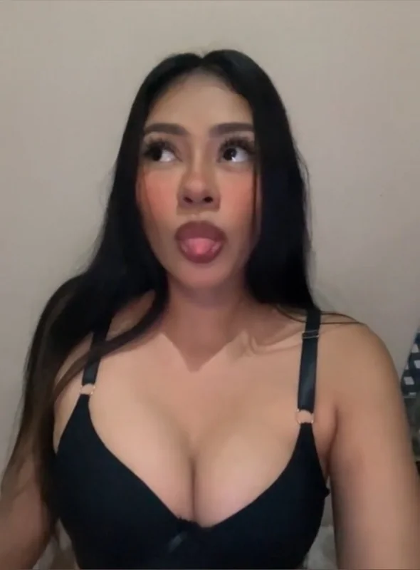 Josselyn Diaz OnlyFans creator with captivating content