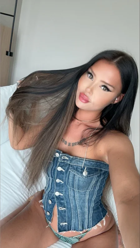 Mila ✨ OnlyFans creator with authentic content