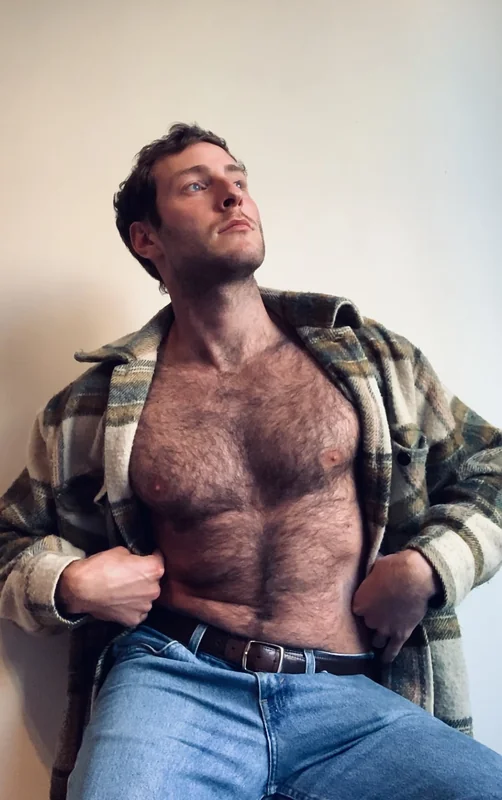 Julesincanada on OnlyFans sharing engaging content