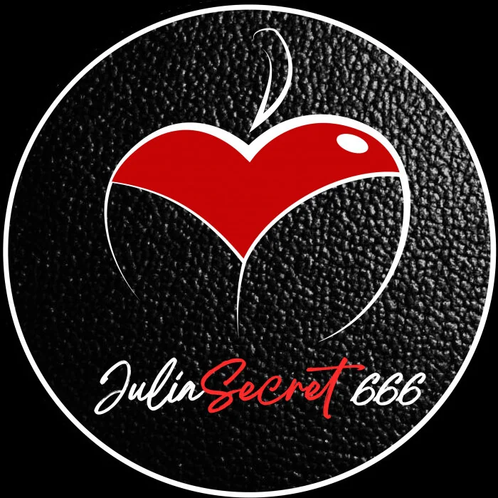 Juliasecret666 OnlyFans creator with a unique personality