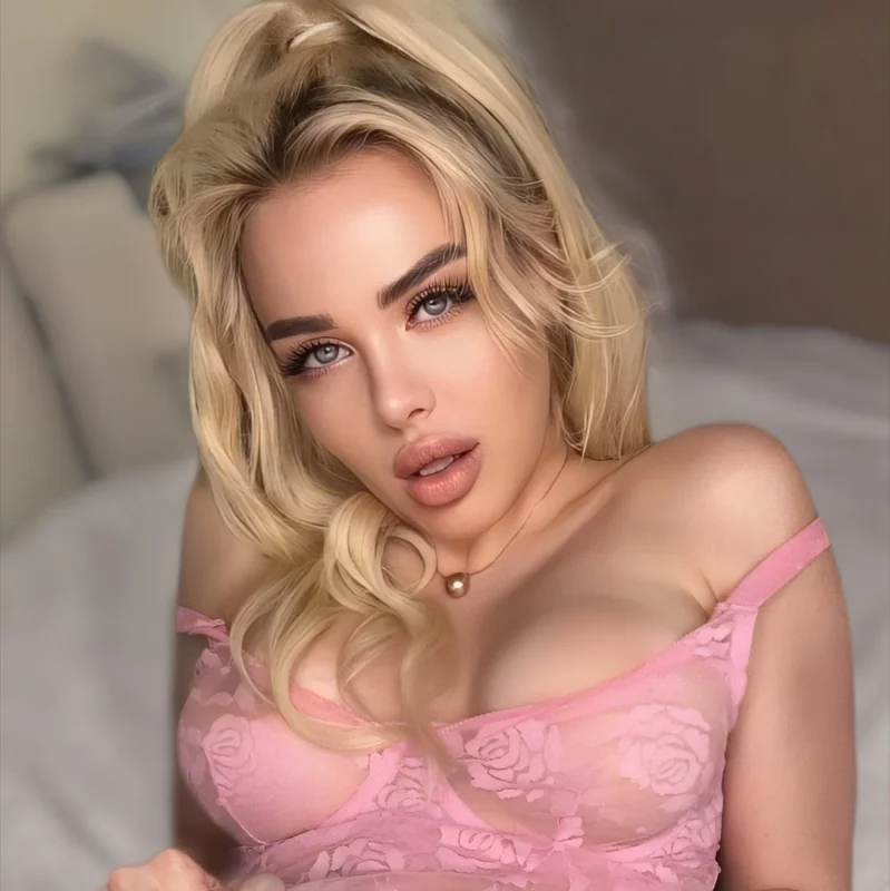 Yummy Yummy July OnlyFans creator with fun personality