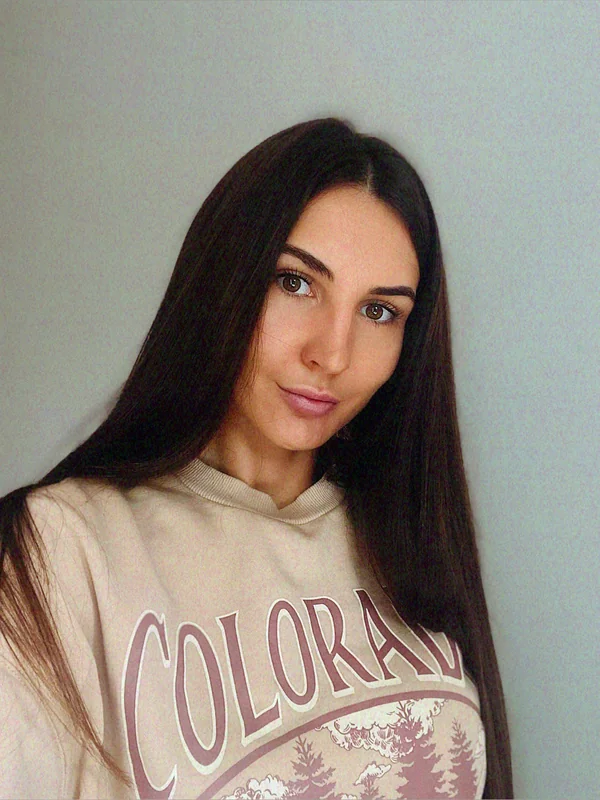 Mary OnlyFans creator with a pretty face