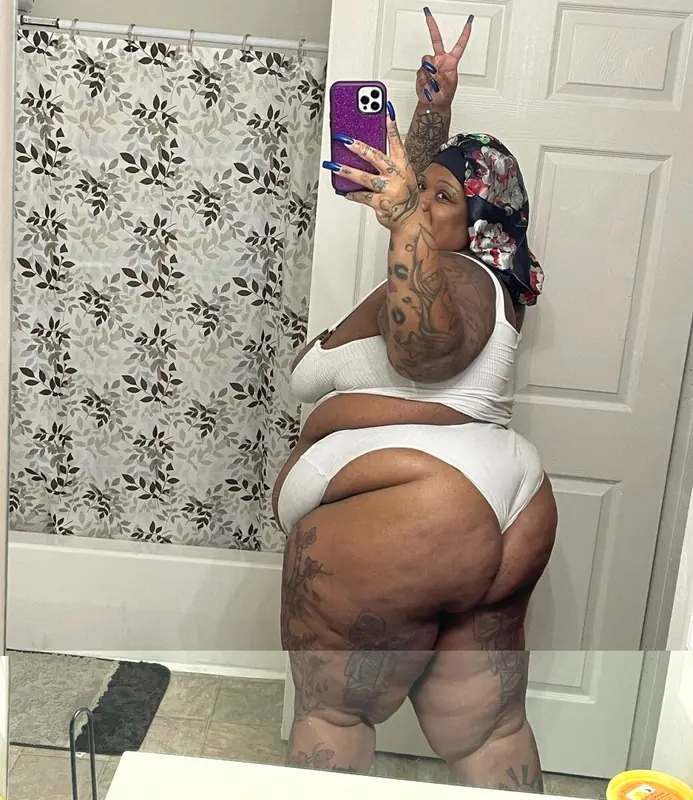 Fat Slut OnlyFans creator with engaging content