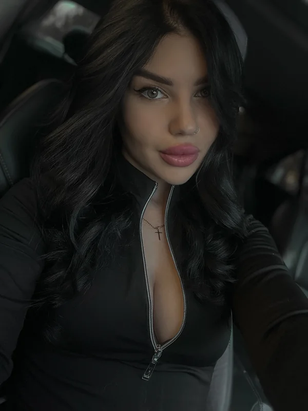 Karishok OnlyFans creator with joyful personality