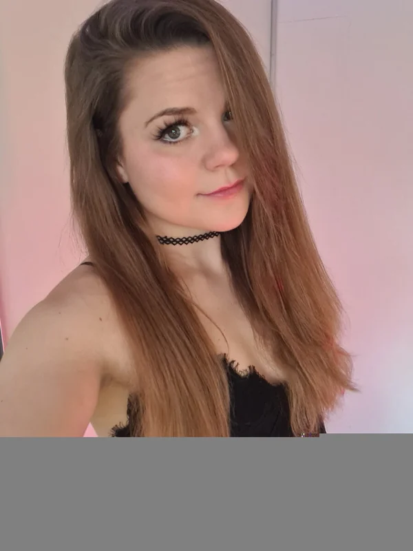 Kate Sofie OnlyFans creator with exclusive content